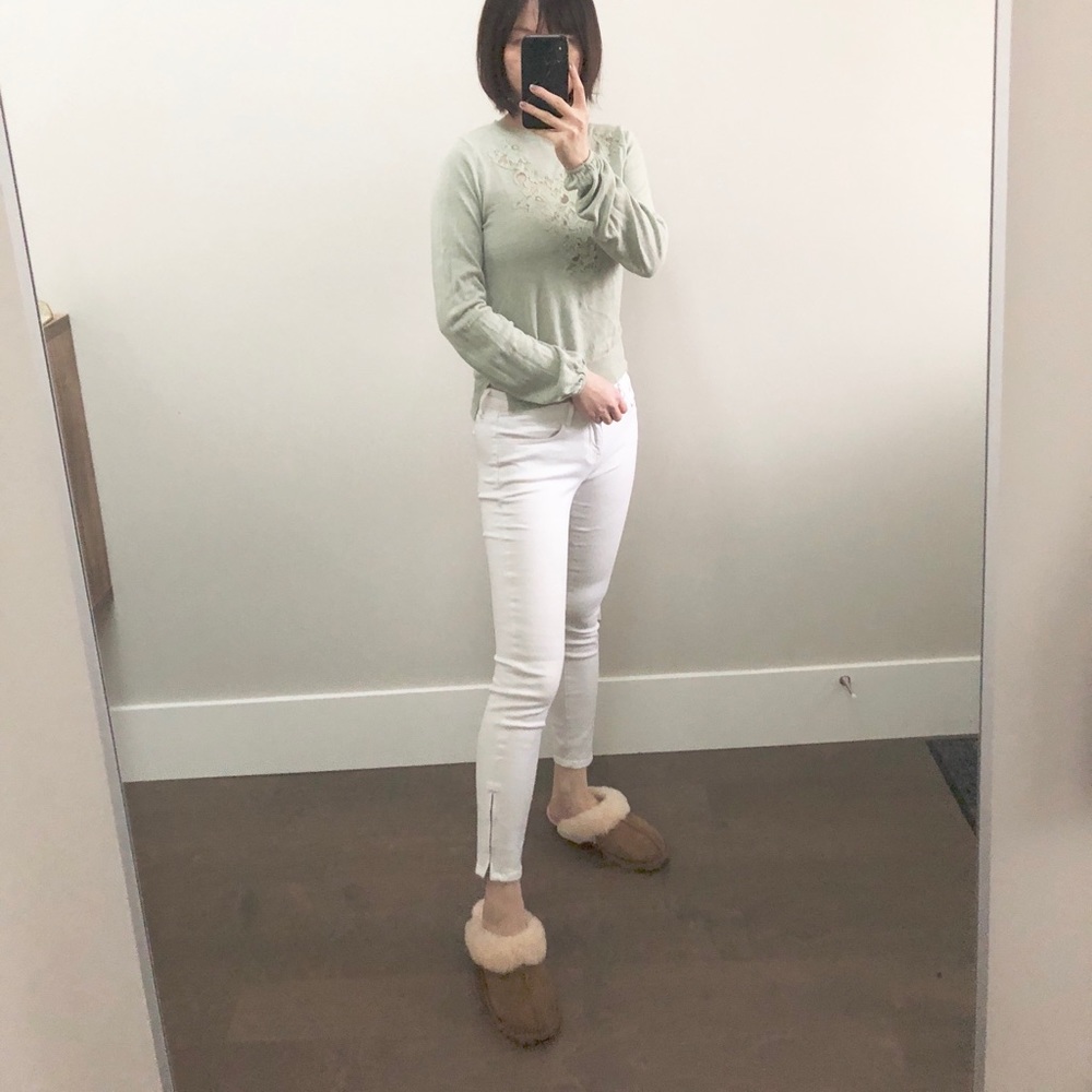 Low-waist White biker jeans
